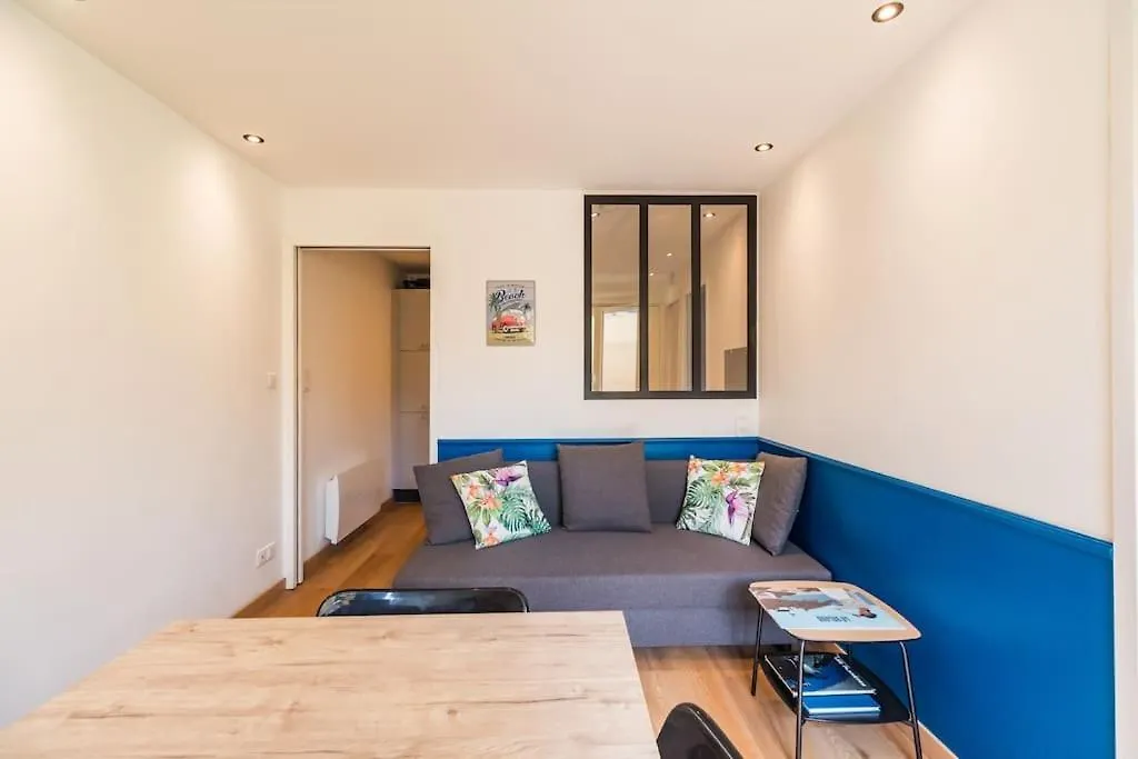 Appartement Avec Terrasse, Trestraou Perros-Guirec 0*,  France