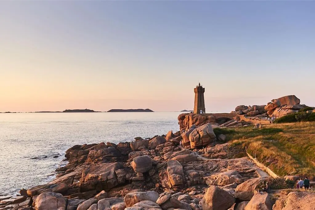 Appartement Avec Terrasse, Trestraou Perros-Guirec Apartment